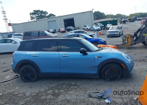 2017 Mini Clubman Cooper из США, поврежденный, VIN WMWLU1C31H2F28787